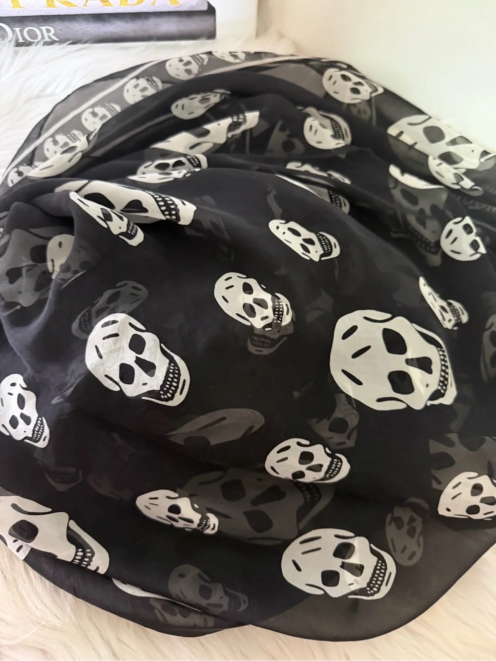 Alexander McQueen alexander mcqueen